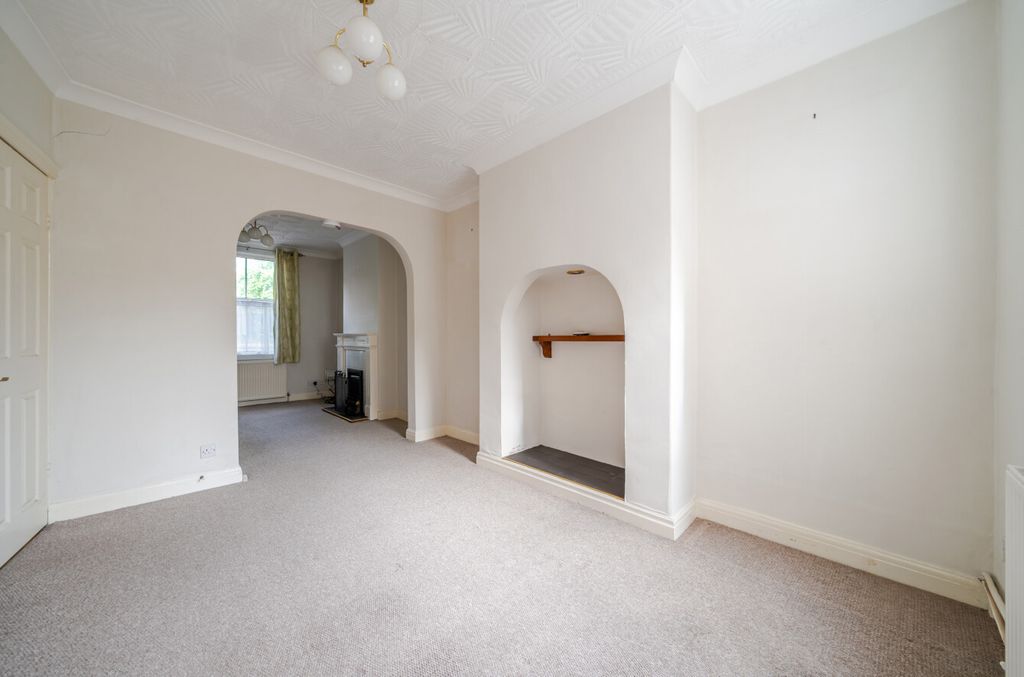 Property photo 3 of 21 1463266-12-6A0c97...