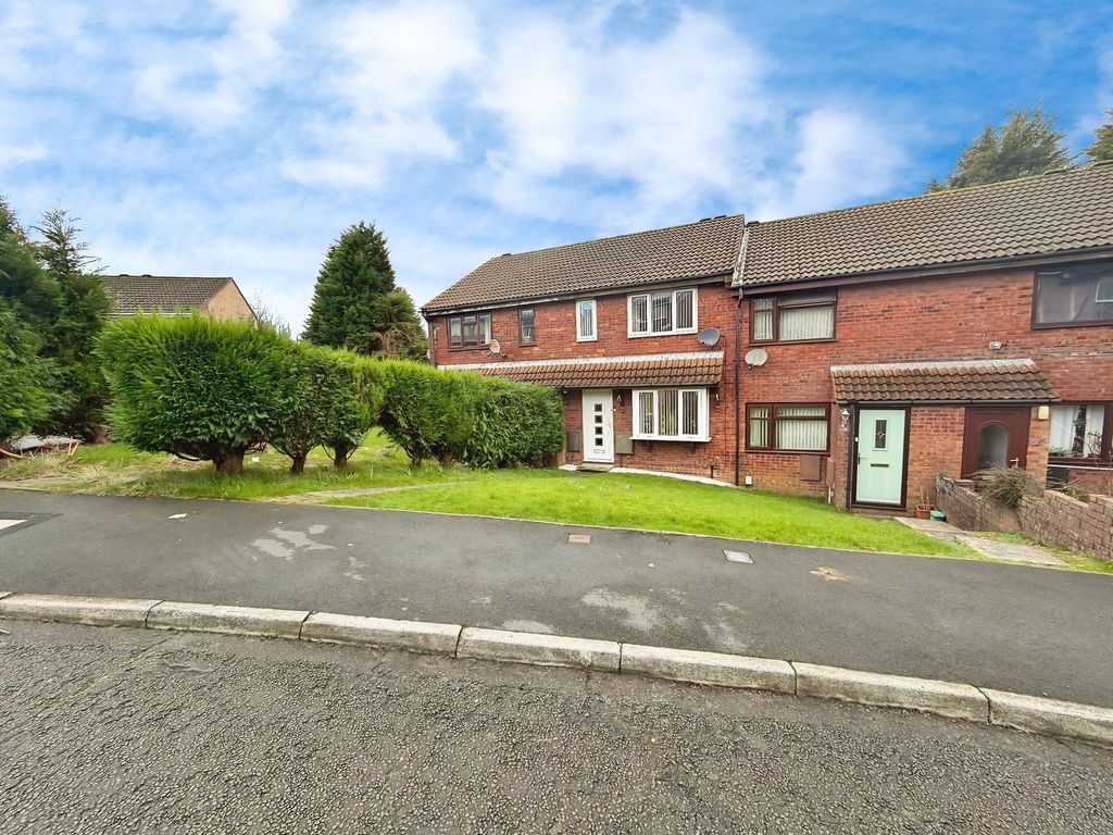 Property photo 2 of 28