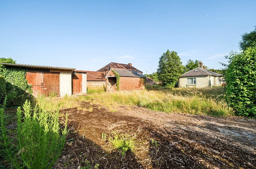 Property photo 3 of 13 1481757-21-6A3984...