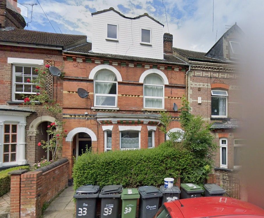Property photo 1 of 6 Na