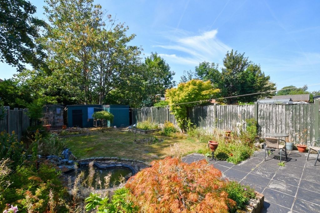 Property photo 2 of 19