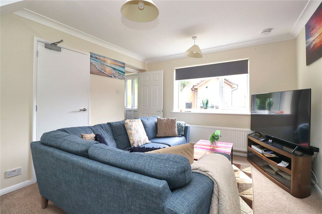 Property photo 3 of 8 Picture No. 05
