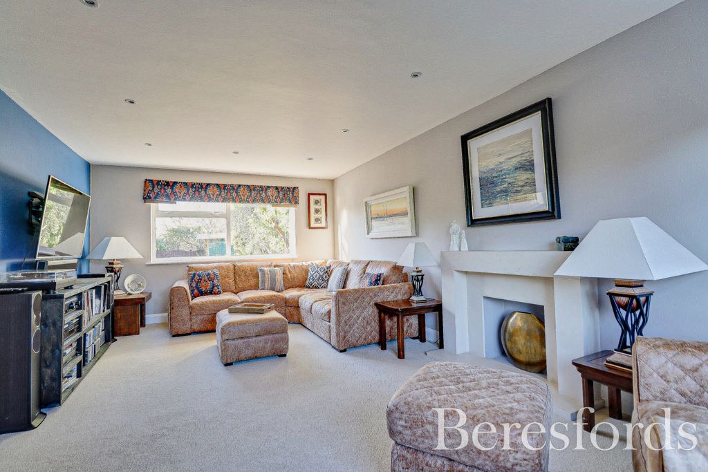 Property photo 3 of 30 Picture 3