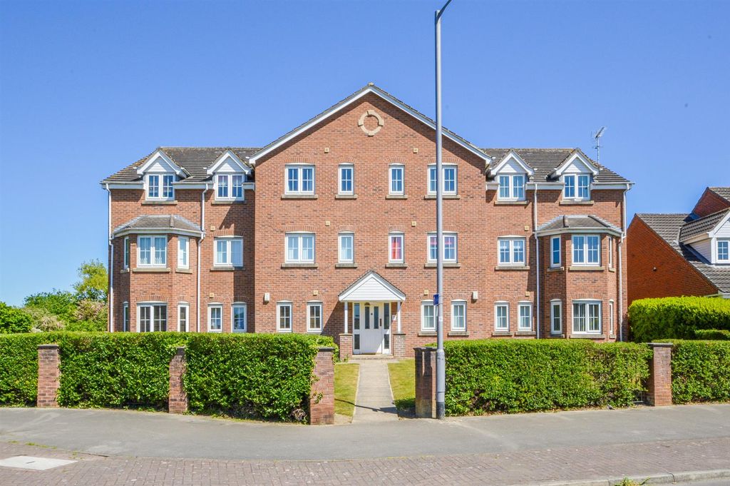 Property photo 1 of 9