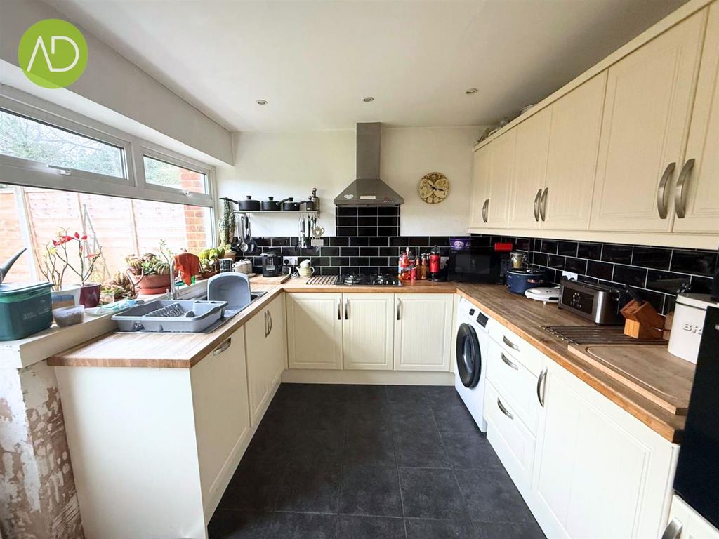 Property photo 2 of 12 20.Jpg