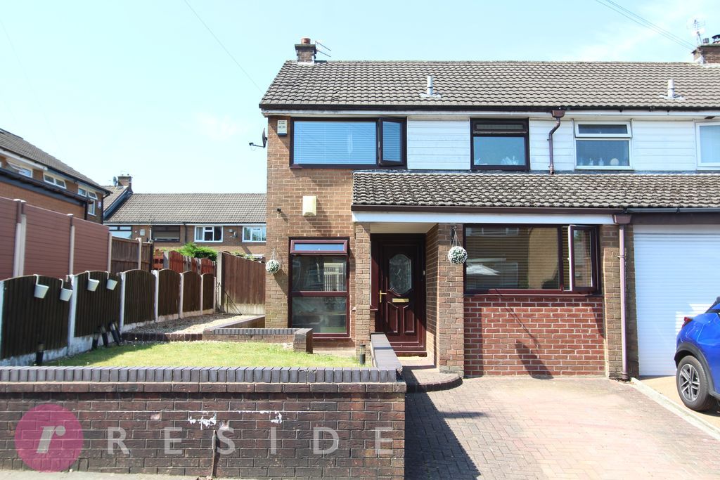 Property photo 1 of 18 House