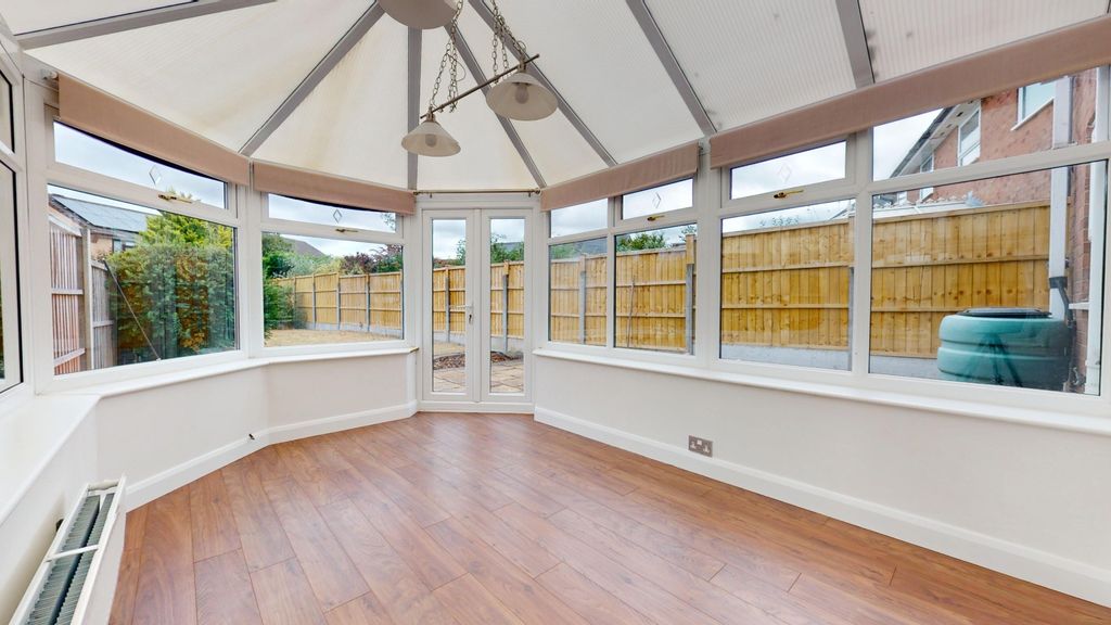 Property photo 3 of 21 4225956