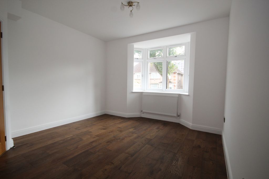 Property photo 3 of 9 Gallery