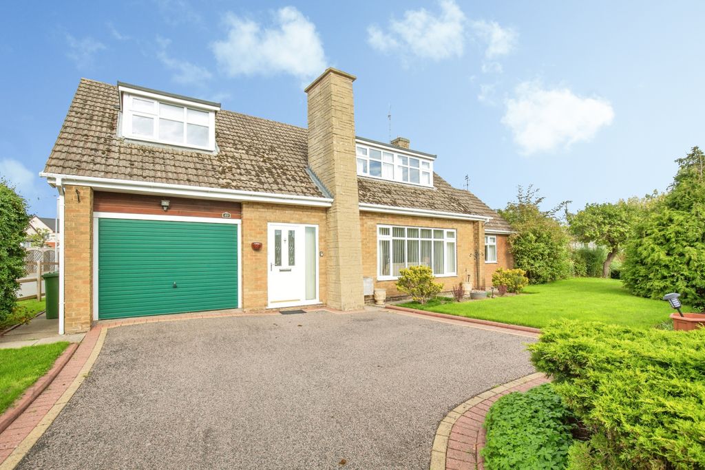 Property photo 1 of 31 d02Baa8E-Mw26-2773