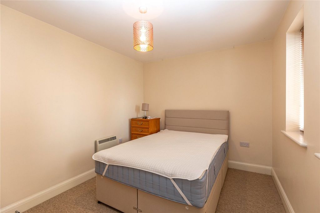 Property photo 2 of 8 Picture No. 07