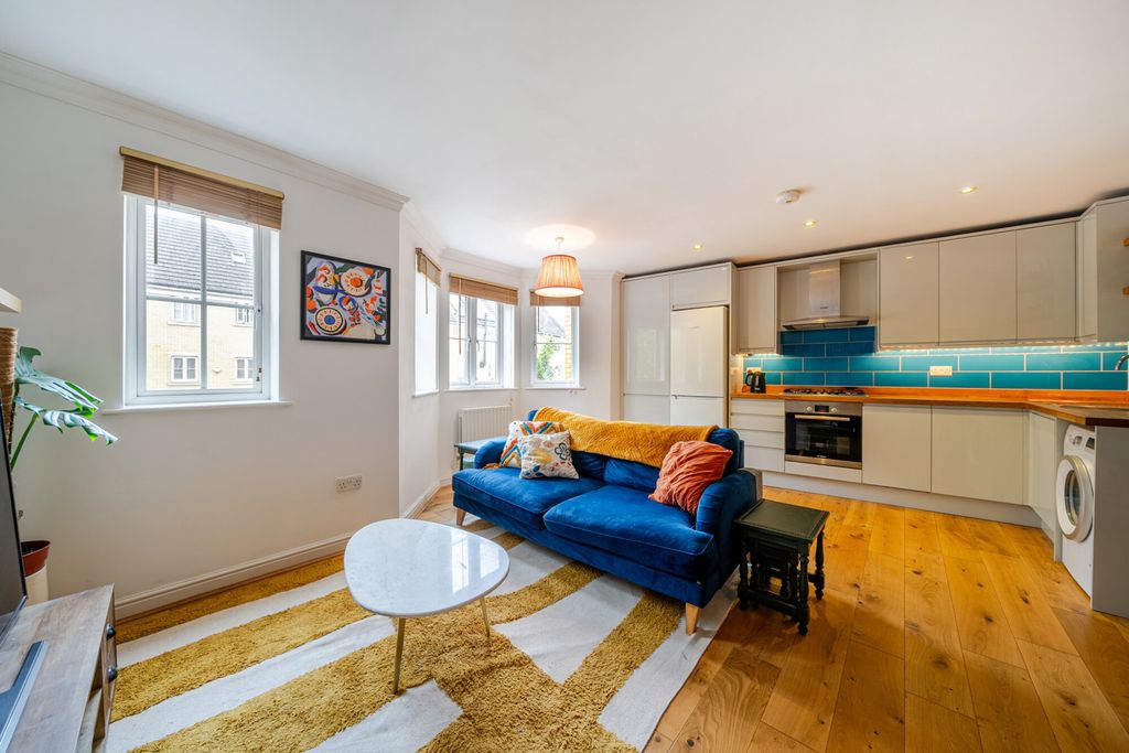 Property photo 3 of 15 1445919-9-69Df77F...
