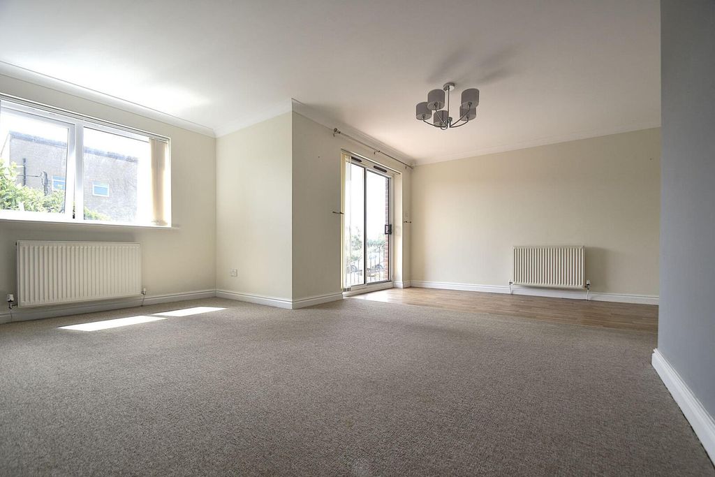 Property photo 3 of 13 Living Room