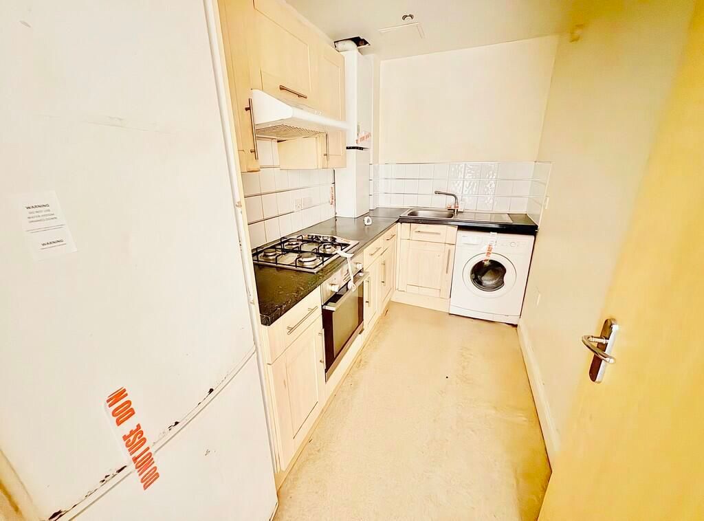 Property photo 2 of 9 Photo 3