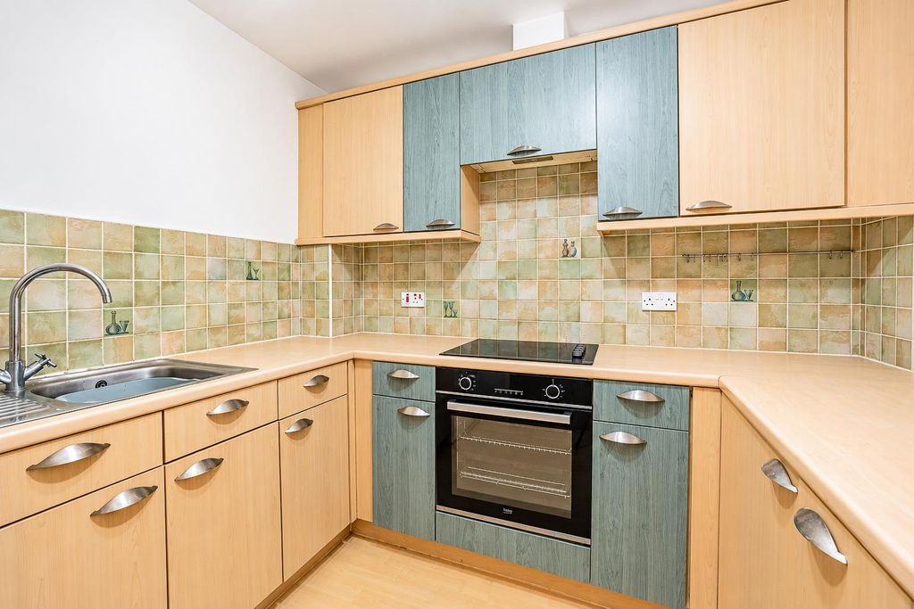 Property photo 3 of 11 6 Lc-7.Jpg