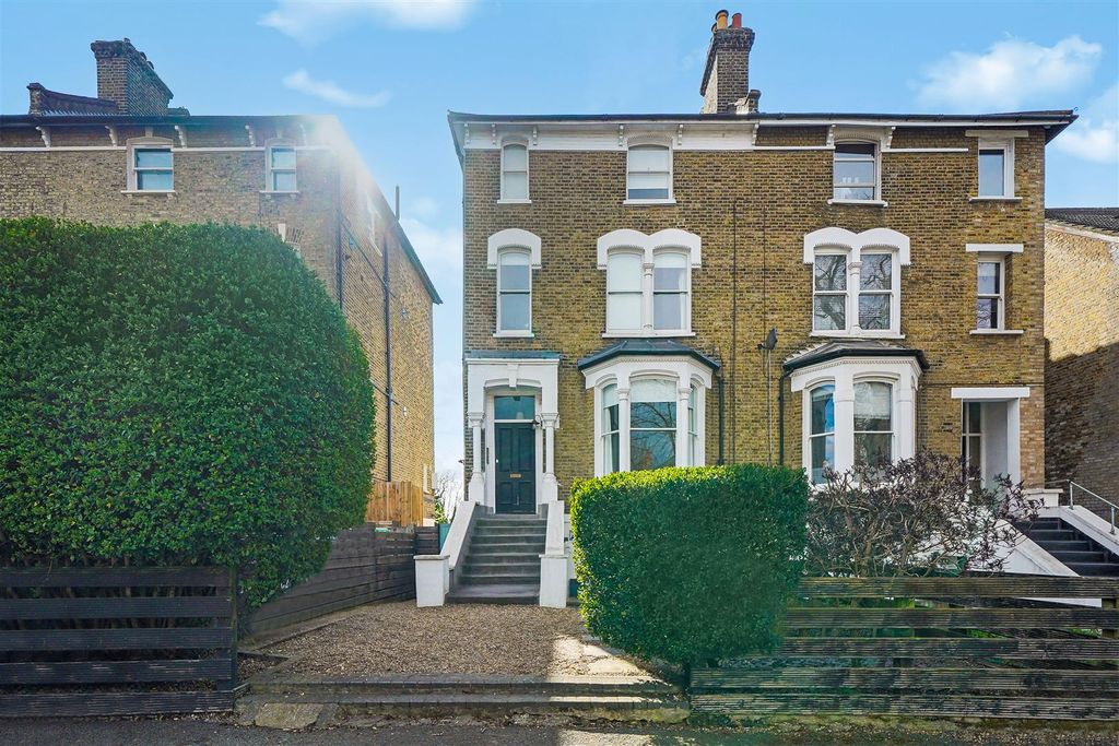 Property photo 2 of 13 Flat 2, 102 Burnt Ash Hill - Eriaq2Dwhtmlneh0Wkpn.