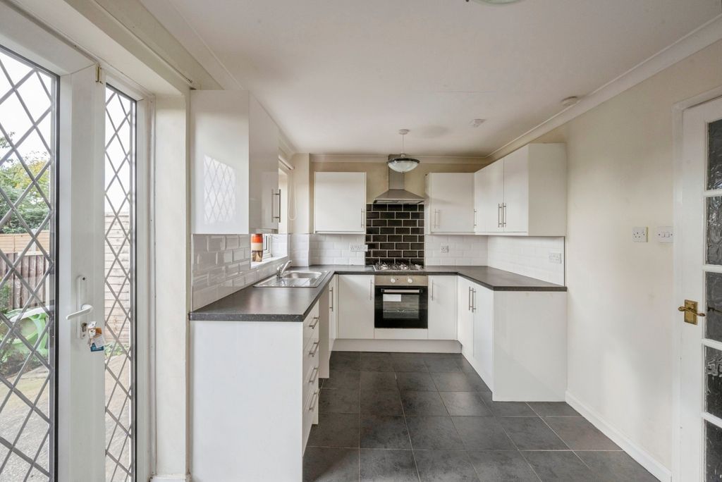 Property photo 3 of 23 Pbox-Img.Jpg