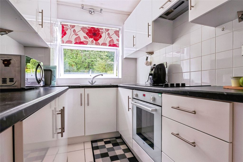 Property photo 3 of 22 Picture No. 32