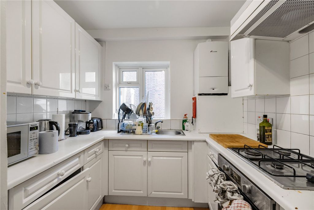 Property photo 3 of 14 Kitchen