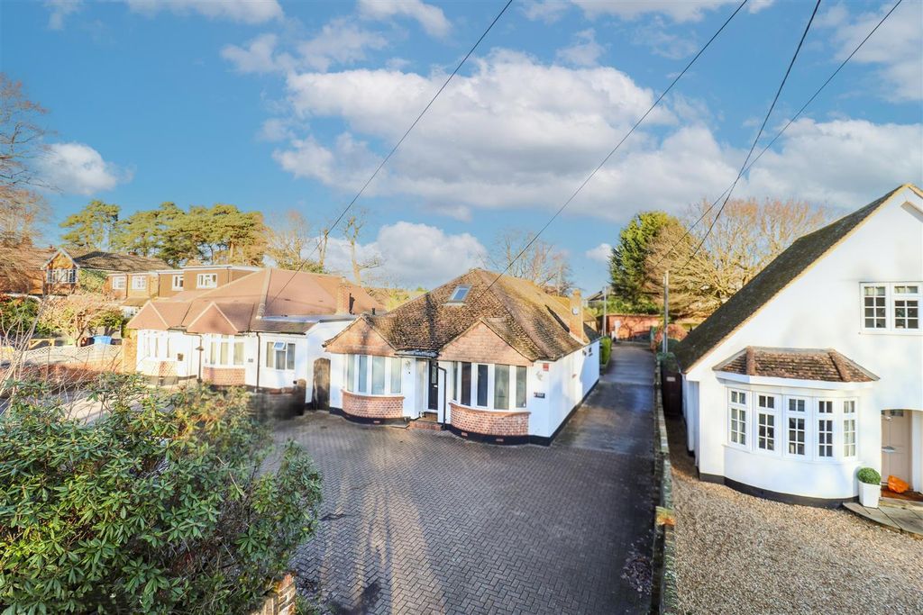 Property photo 1 of 16 Front