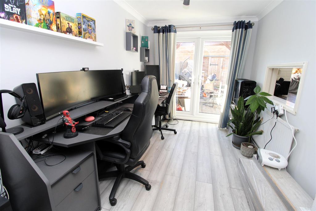 Property photo 3 of 17 Dining.Jpg