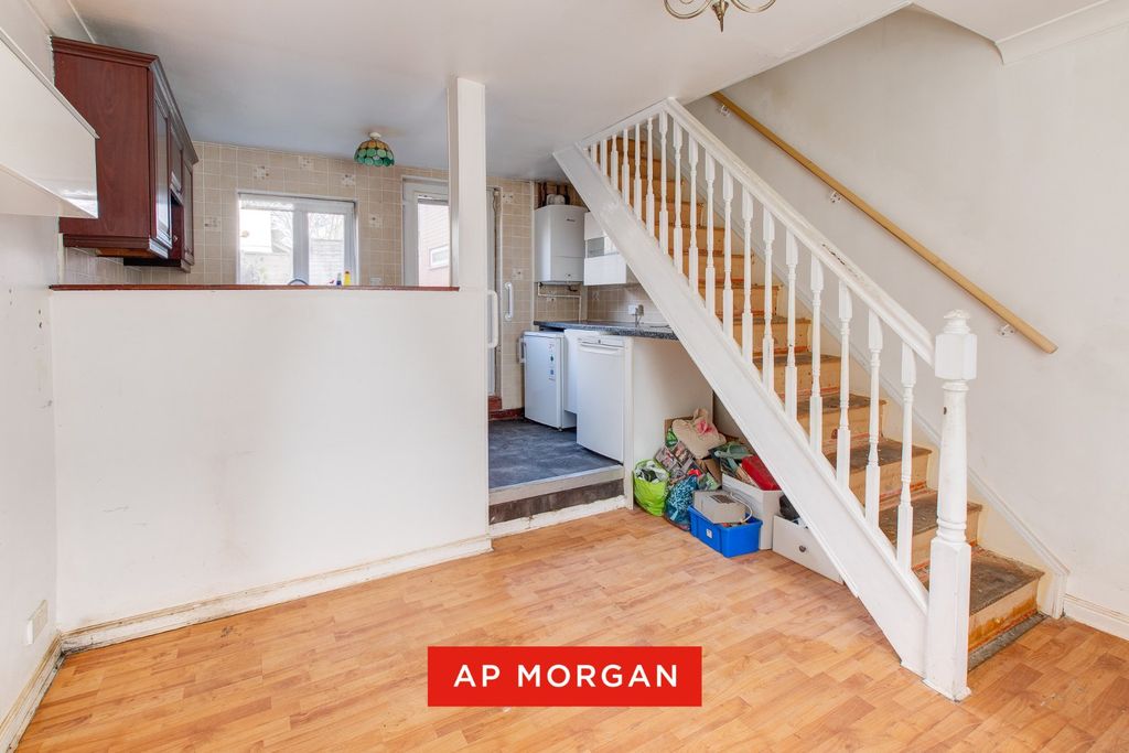 Property photo 2 of 11 Picture No. 08