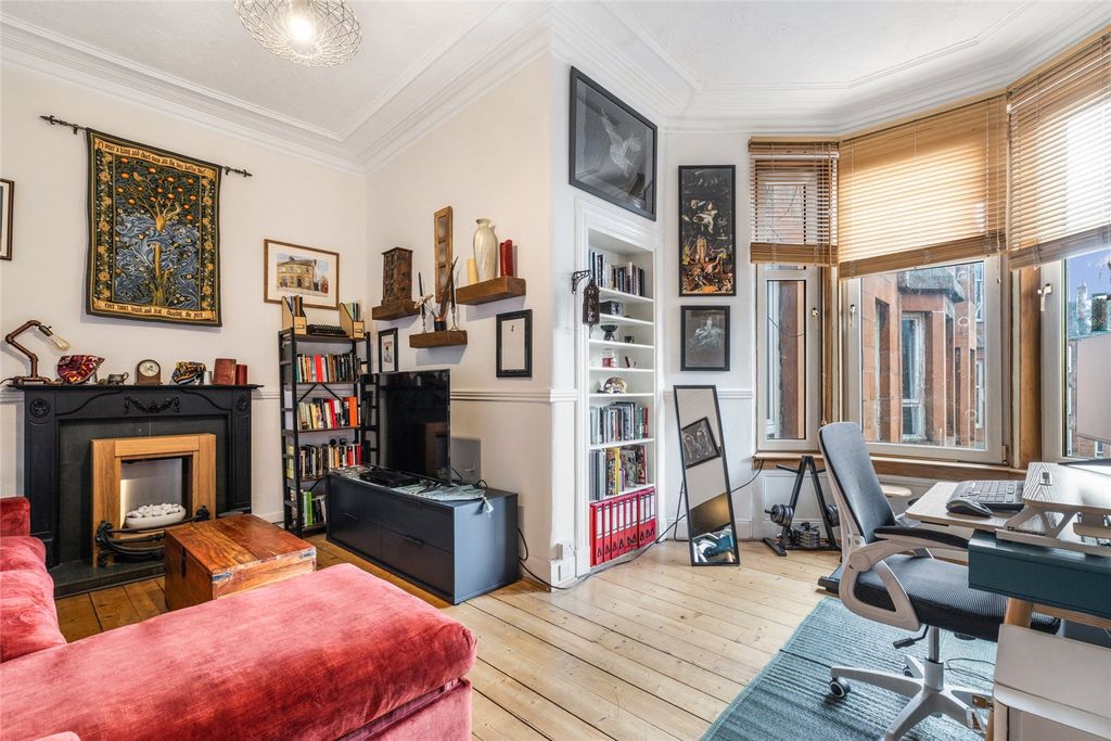 Property photo 2 of 23 Picture No. 19