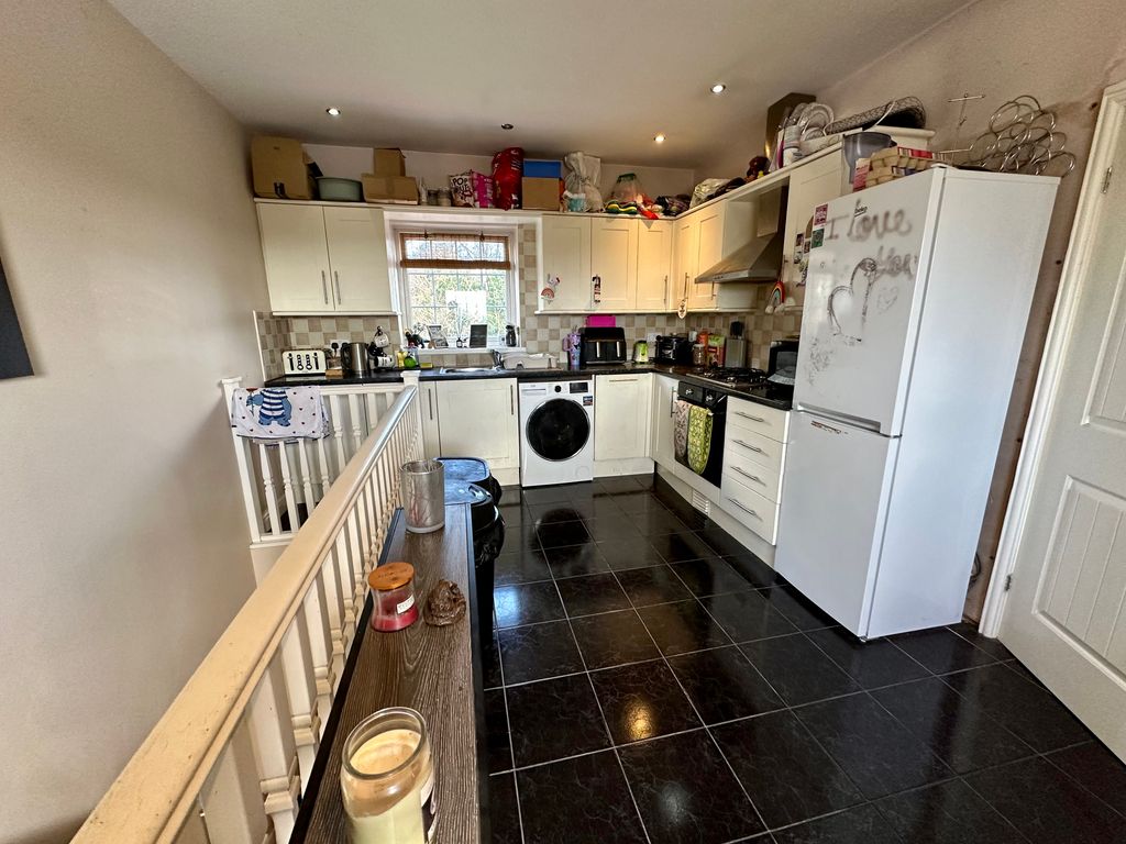 Property photo 3 of 14 Img_8679