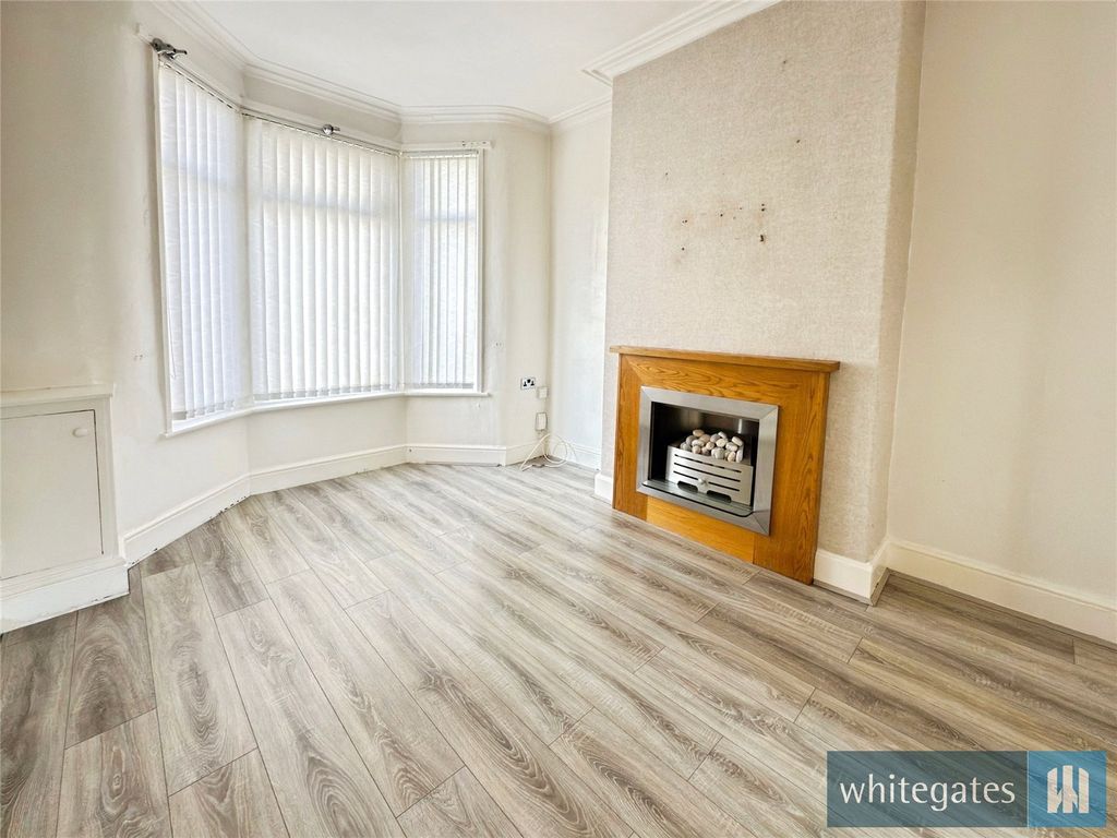 Property photo 3 of 15 Picture No. 30