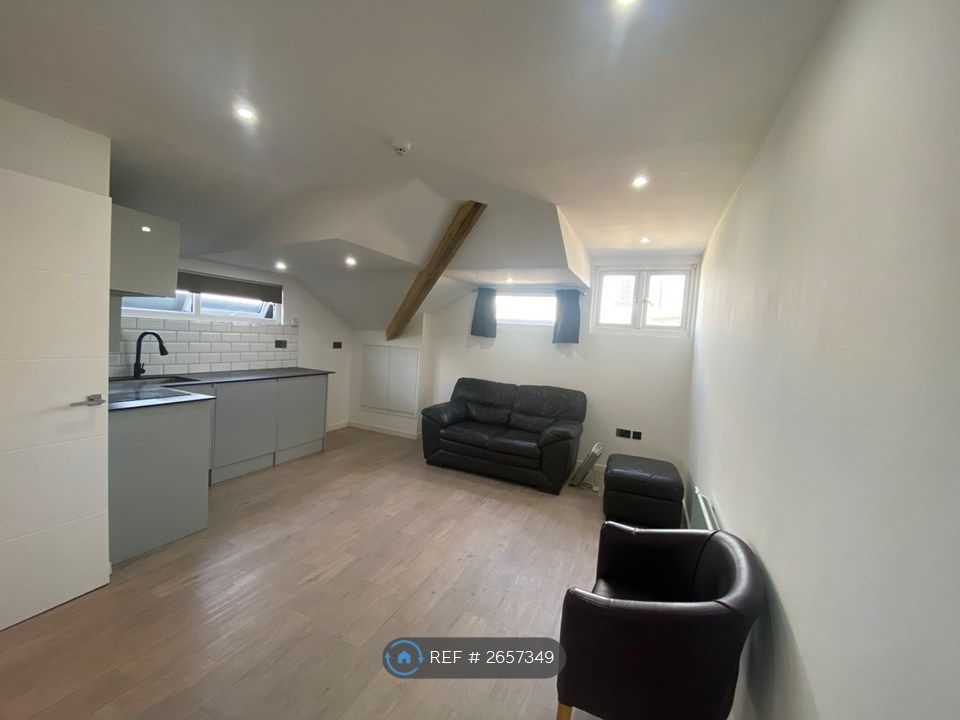 Property photo 2 of 24