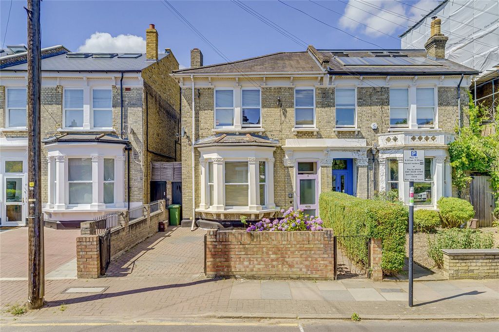 Property photo 1 of 15 Picture No. 18
