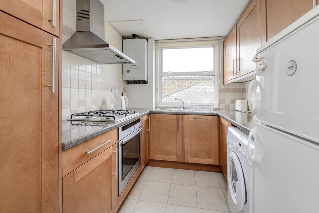 Property photo 3 of 7