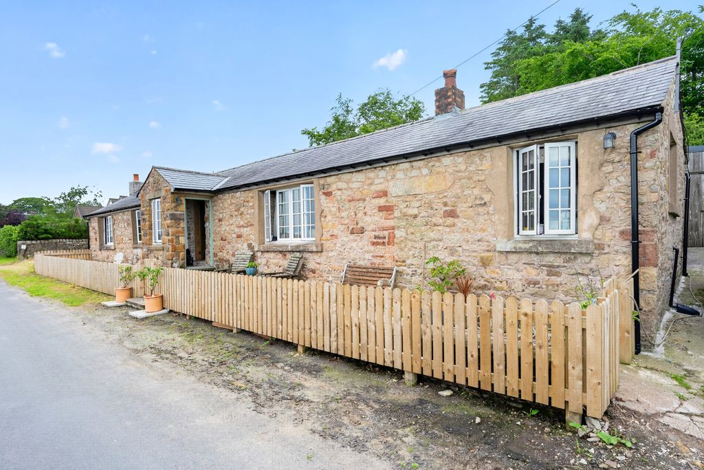 Property photo 1 of 16 External