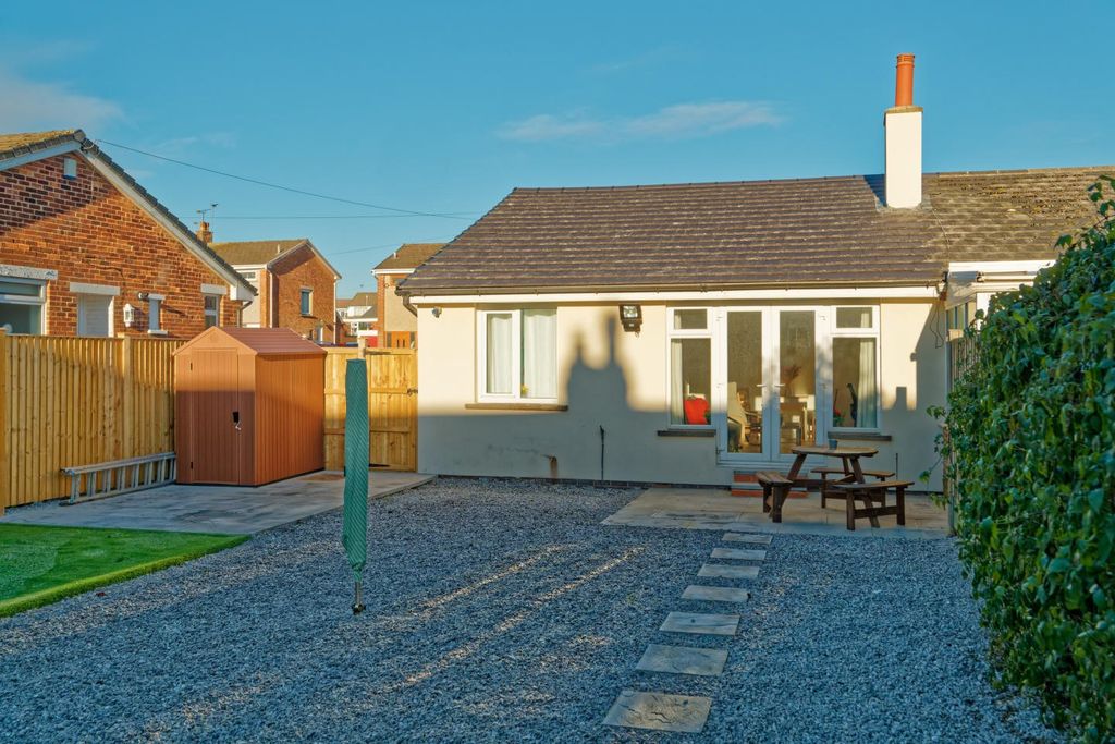 Property photo 1 of 29