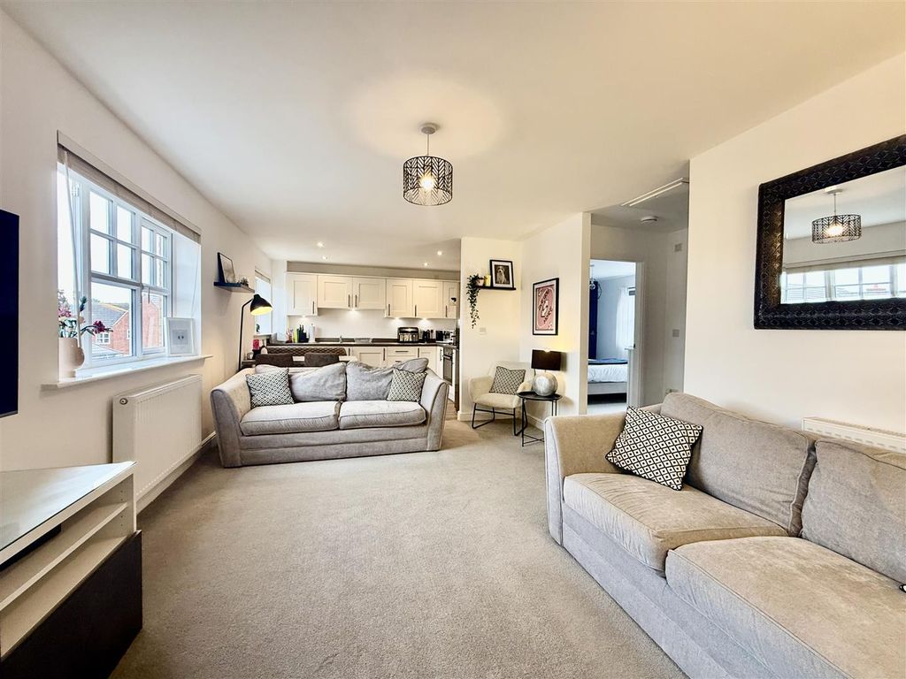 Property photo 2 of 15 2