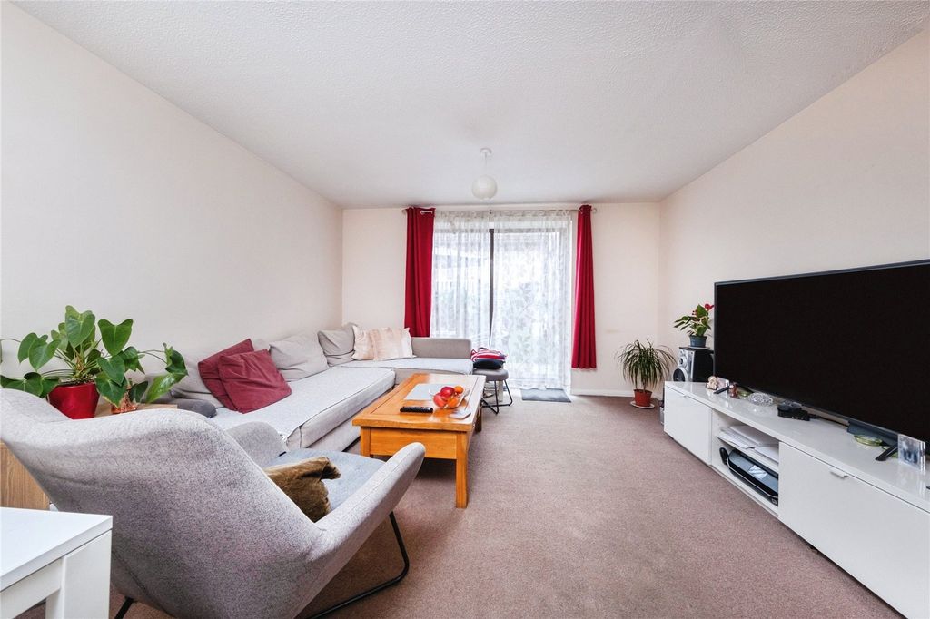 Property photo 2 of 13 Picture No. 04