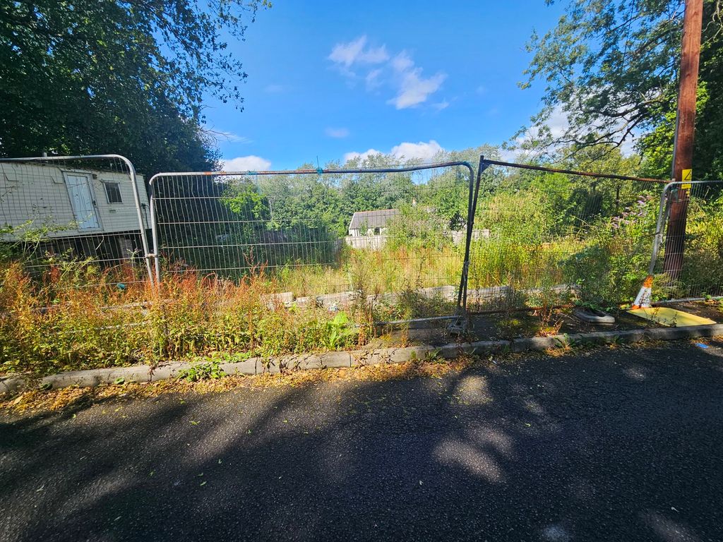 Property photo 3 of 8