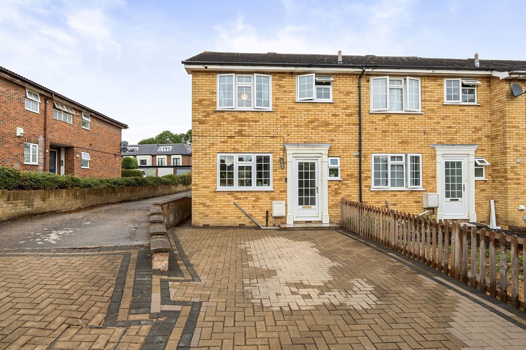 Property photo 1 of 23