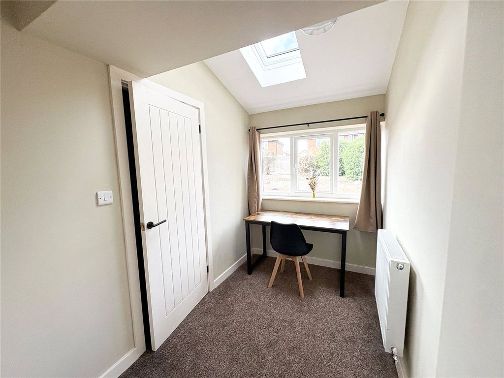 Property photo 2 of 37 Picture No. 41
