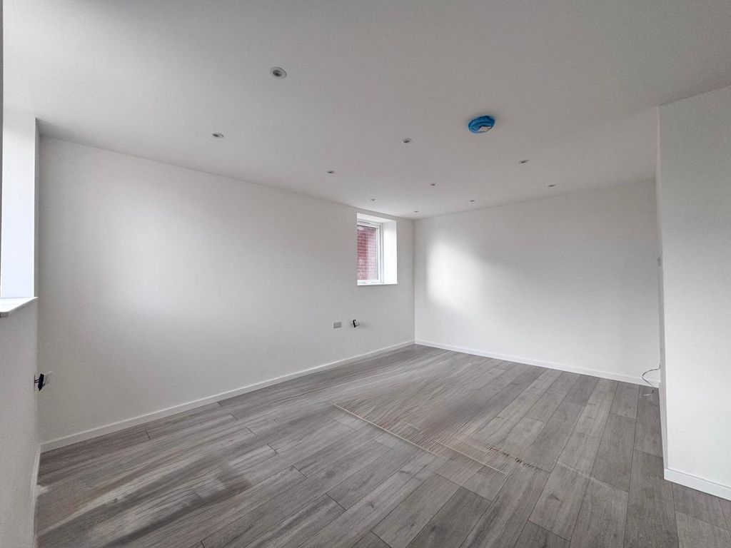 Property photo 1 of 4 Whatsapp Image 2025-11-14 At 09.41.50 (8)