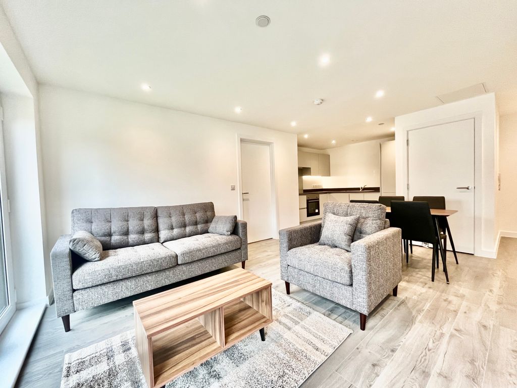 Property photo 2 of 6 Photo 03