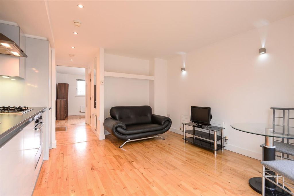 Property photo 3 of 5 -Otpu9H1Kesjpwpp6N1Foa.Jpg