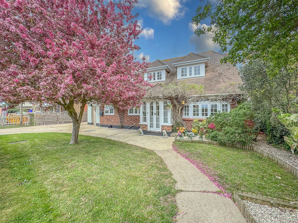 Property photo 1 of 25