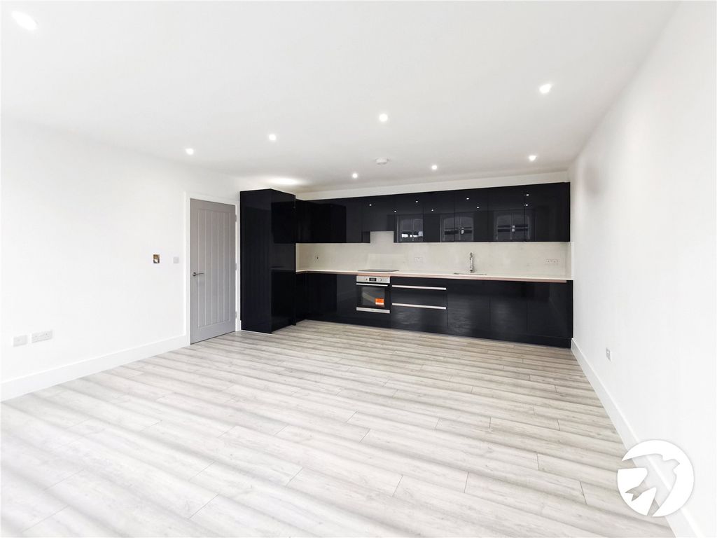 Property photo 2 of 7 Picture No. 01