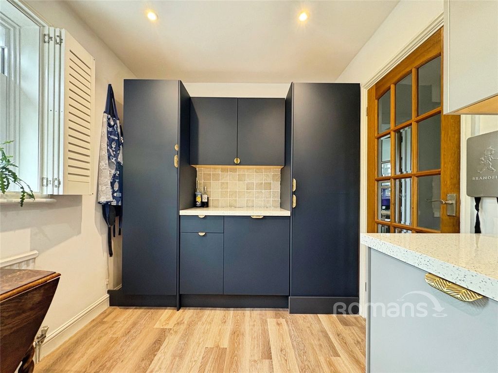 Property photo 3 of 15 Picture No. 08