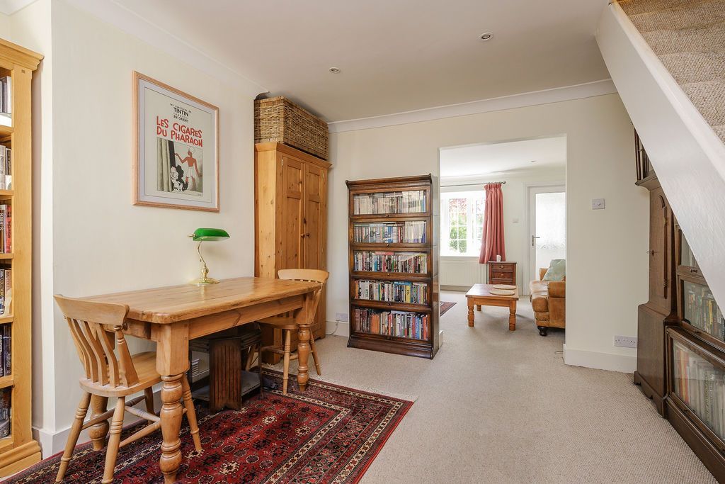 Property photo 3 of 10