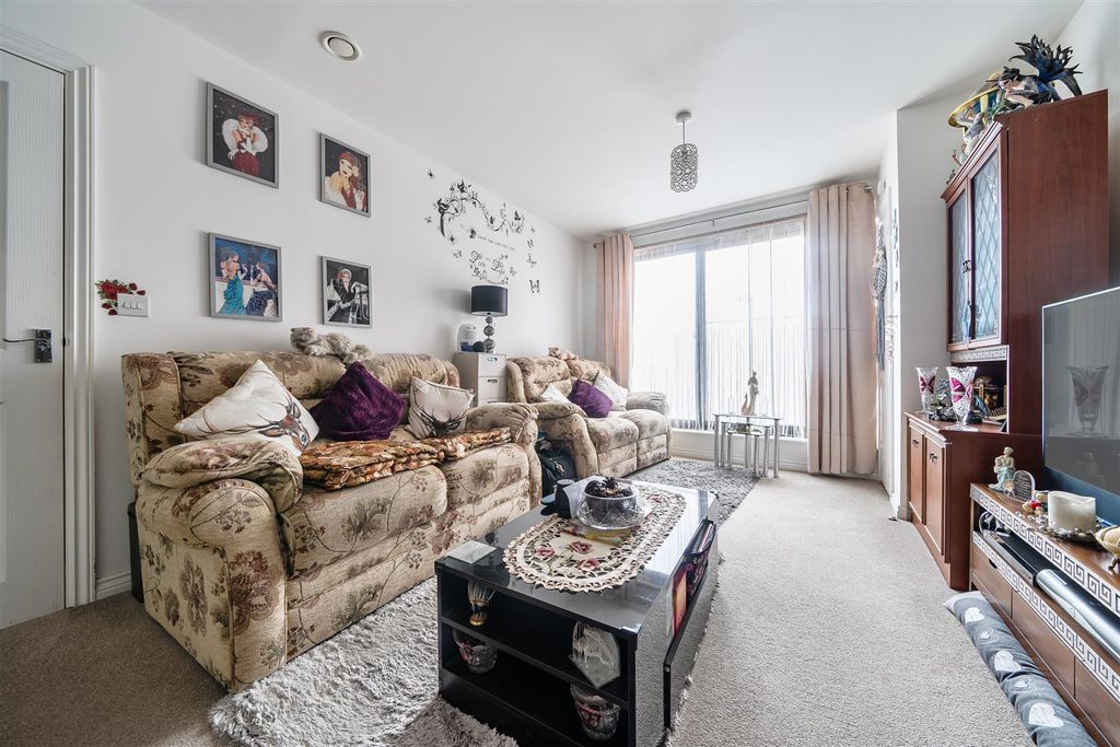 Property photo 2 of 16 1374585-15-690350Fb72Da9-Arw.Jpg