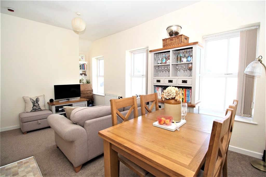 Property photo 2 of 6 Picture No. 07