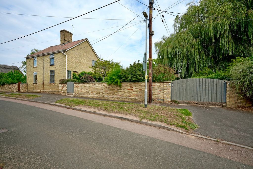 Property photo 1 of 19