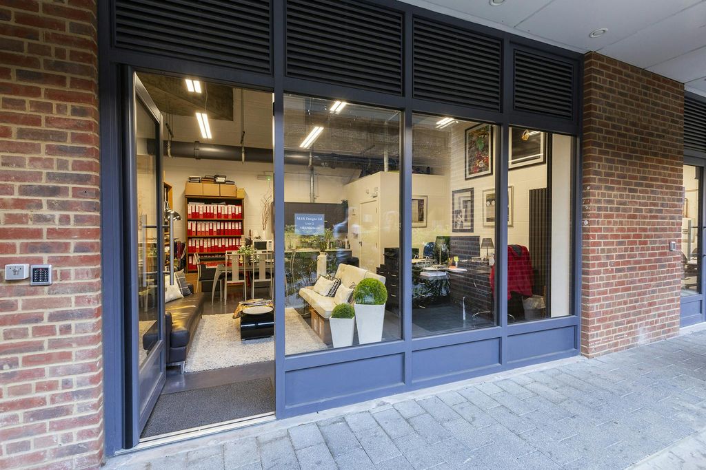 Property photo 1 of 7 123 Cellini  Street 13.Jpg