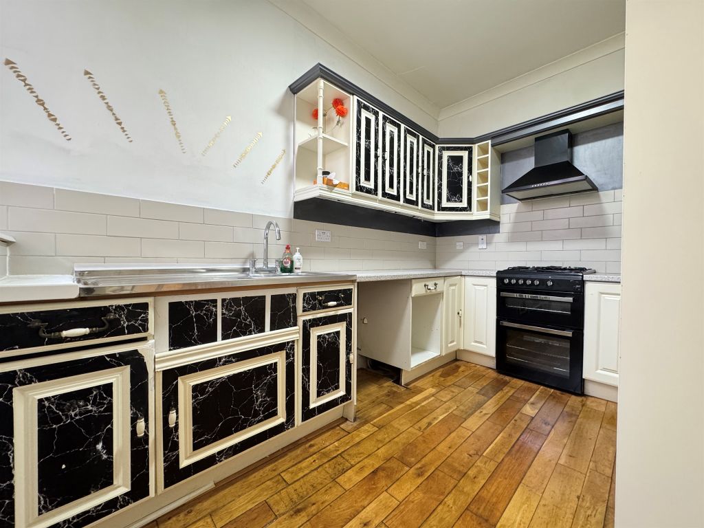 Property photo 3 of 30